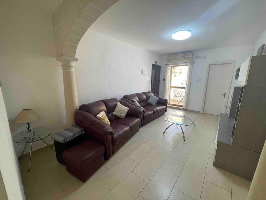 Gzira / Sliema Wifi & Ac ! Great Value & Location Daire Dış mekan fotoğraf